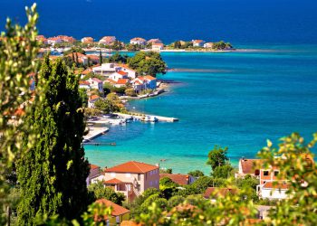 Sunčana i vruća subota okupat će danas Jadran