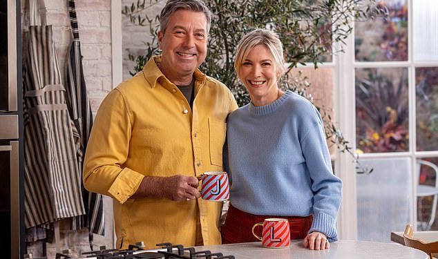 Supruga Johna Torodea Lisa Faulkner prekida svoju tišinu nakon što je MasterChef Star otpuštena zbog “Korištenje rasističke slatke”