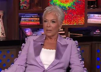 Taylor Swift cilja Denise Welch u nespretnom intervjuu o matty healy romansi