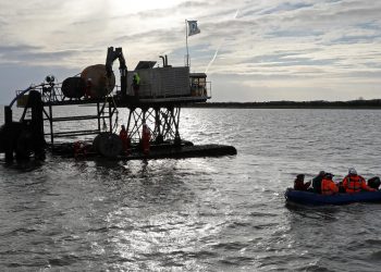 Tko stvarno upravlja internetom? Meta i Google polažu tisuće kilometara kabela ispod mora