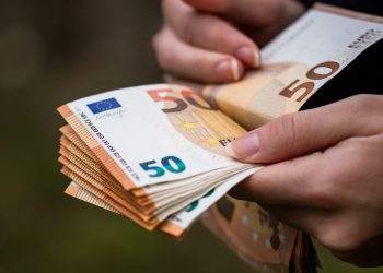 Tražite posao? Nudi se plaća od 3000 eura i plaćena edukacija u Italiji