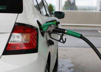Trebate napuniti rezervoar svog limenog ljubimca? Pričekajte još malo: Ovo su nove cijene goriva od utorka!