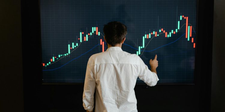 Trgovinski dogovor SAD-a i EU podupire azijska tržišta, euro jača prema dolaru