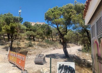 Tri godine od otvorenja gradi se pristupni put za šibensku Tvrđavu sv. Ivana. Ulaz za posjetitelje ostaje isti