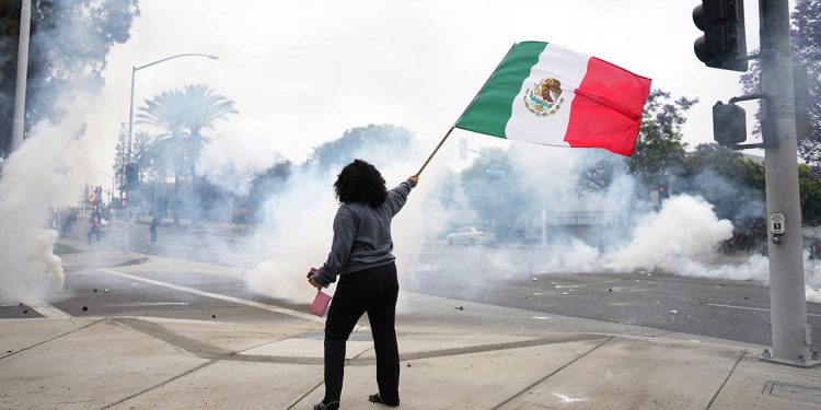 Trump administrator bori se protiv sudskog naloga koji ograničava provođenje leda u LA -u