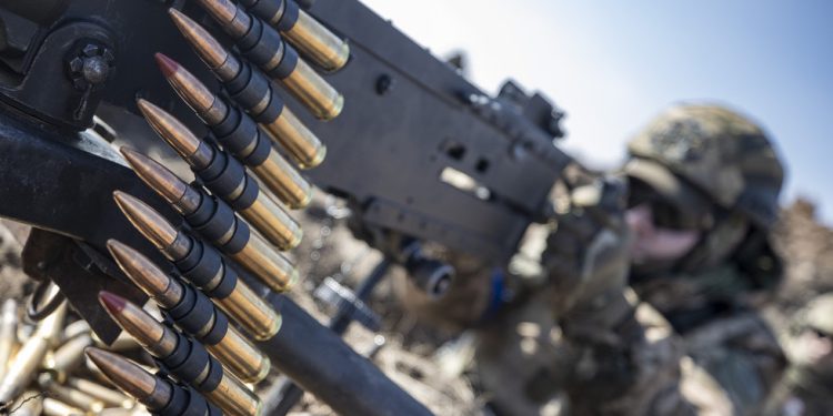 Trump da u Ukrajinu pošalje oružje vrijedno 300 milijuna dolara – Reuters – RT World News