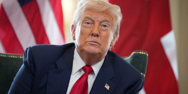 Trump govori ruskom Medvedevu da “gleda njegove riječi” nakon razgovora “ultimatum”