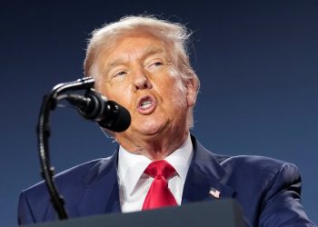 Trump je ispričao ime ‘Pojavljuje se u Epstein Files’, kaže, kako se demokrat zalaže za sudski poziv ‘Knjiga rođendana’: Ažuriranja uživo