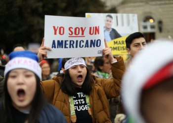 Trump je rekao da želi zaštititi imigrante sanjare s DACA. Sada, dužnosnici kažu da bi se trebali samouvjeriti