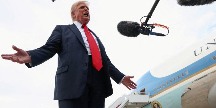 Trump je “vrlo razočaran” u Putinu dok se obećava poslati Ukrajinsku patriot rakete uoči sastanka s NATO šefom