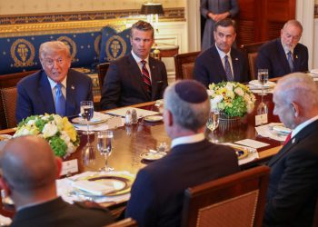 Trump kaže da ćemo mi nastaviti pošiljke oružja u Ukrajinu danima nakon pauze