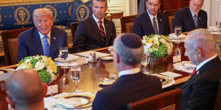 Trump kaže da ćemo mi nastaviti pošiljke oružja u Ukrajinu danima nakon pauze