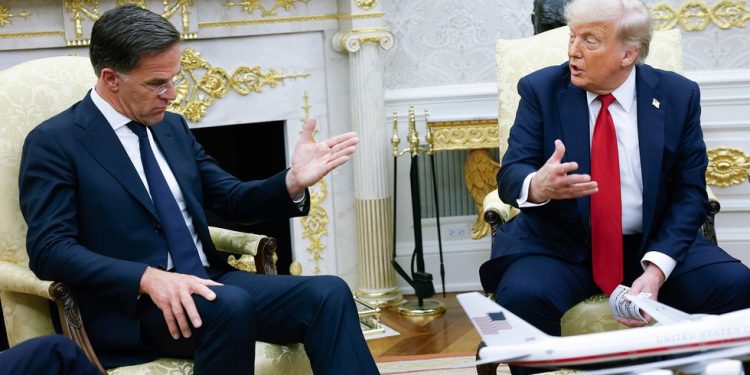 Trump kaže da ‘nije završio s’ Putinovim – RT World News