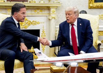 Trump najavljuje prodaju oružja saveznicima NATO -a dok upozorava Putina na 100% tarife bez mirovnog sporazuma