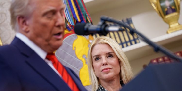 Trump naređuje izdanje Epstein ‘Transkripts’ – RT World News