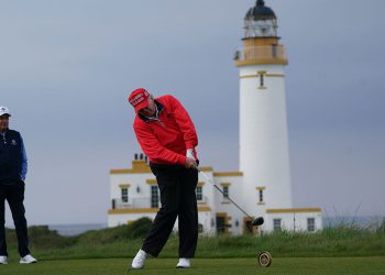 Trump posjećuje golf odmarališta u Škotskoj, dok napreduje u američkom UK trgovinskom sporazumu