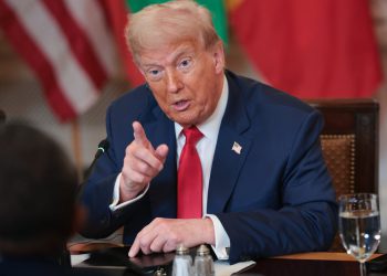 Trump prijeti 35% tarife na kanadsku robu i kaže da može udvostručiti ono što se naplaćuju druge nacije