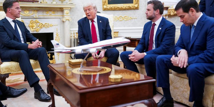 Trump prijeti Rusiji 100% tarifama ako se s Ukrajinom ne postigne mirovni posao u narednih 50 dana
