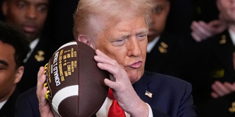 Trump razmatra da bi zapovjednici Washingtona trebali promijeniti ime u ‘Crvene kože’