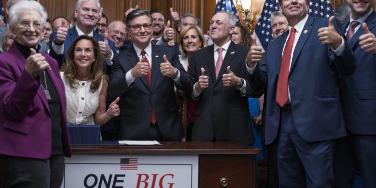 Trumpov ‘veliki lijepi Bill’ prolazi američku kuću – RT World News