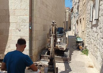 U Hvaru nema struje – radi se na otklanjanju kvara