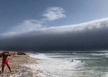 U JEKU TOPLINSKOG VALA Vrlo rijedak vremenski fenomen