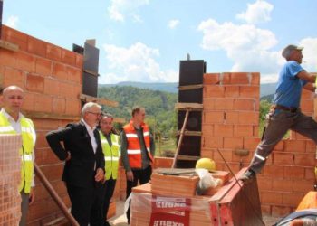 U Jablanici potpisani ugovori za obnovu 50 kuća