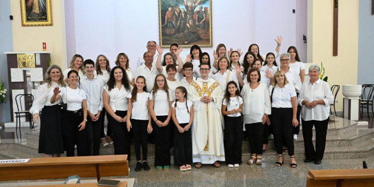 U Lišanima Ostrovičkim svečano proslavljena Mlada misa fra Valentina Radaša