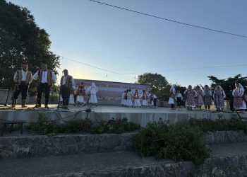 U Mirlović zagori održana je 24. večer folklora. Uz domaćine Zvona Zagore, nastupili su brojni KUD-ovi i Duško Lokin