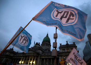 U udarcu Mileiju, američki sudac naređuje Argentini da prenese svoj većinski udio u državnoj naftnoj kompaniji