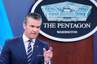 Američki ministar obrane Pete Hegseth tijekom brifinga za tisak u Pentagonu