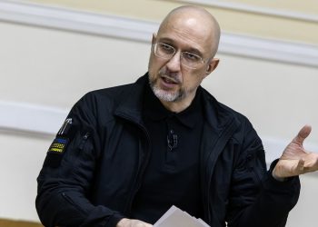 Ukrajinski premijer podnio ostavku – RT Rusija i bivši Sovjetski Savez