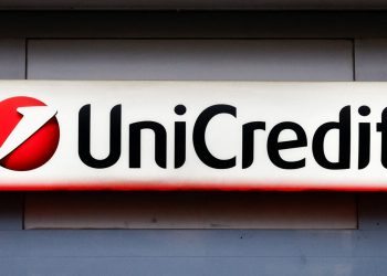 UniCredit udvostručio udio u Commerzbanku