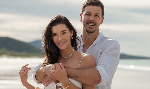 Unutar Brettany Hockley i supruga Ben Siegrist -a raskošan novi 2,4 milijuna dolara Gold Coast Home snova – jer otkrivaju neobičan razlog zašto se neće uskoro kretati