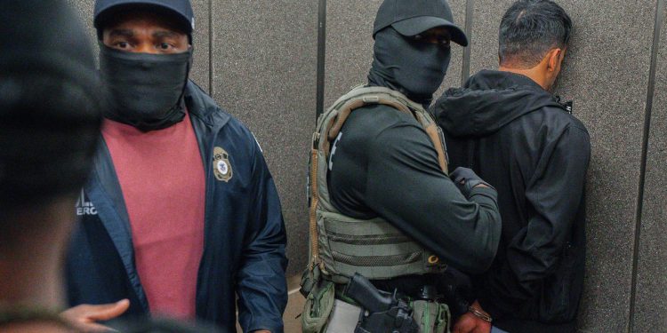 Upoznajte Iceblock: Aplikacija koja stanovnicima omogućuje da znaju kada su imigracijski agenti u njihovoj zajednici