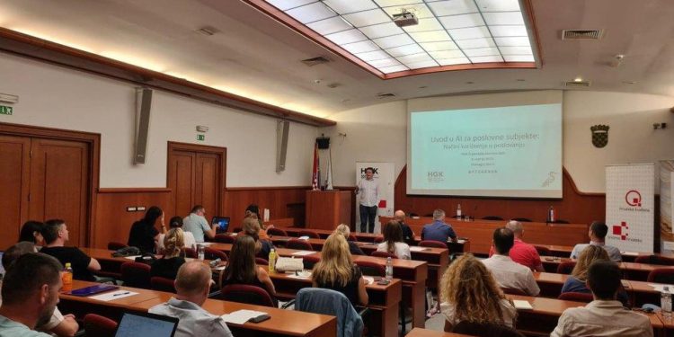 Uspješna radionica u splitskoj HGK o korištenju AI-a u poslovanju