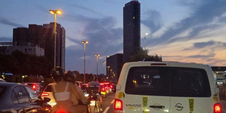 VEĆI KOLAPS NEGO ZA VRIJEME ULTRE Ogromna gužva u smjeru centra grada: “Bez pretjerivanja, izgubio sam tamo pola sata”