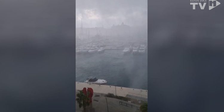 VIDEO Pogledajte snimke iz Splita: “Nosilo je sve pred sobom!” Policija: “Ljudi, budite oprezni!”