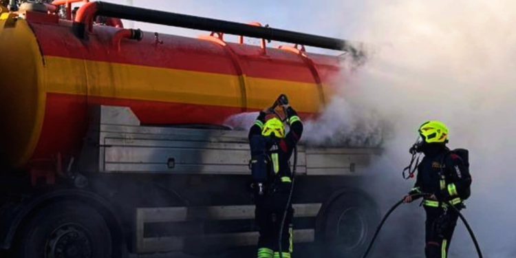 Vatrogasci u Splitu i okolici intervenirali zbog požara, curenja plina i tehničkih problema