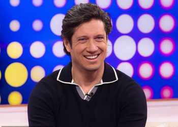 Vernon Kay tvrdi da mu je Liam Gallagher označio laganu b ***** d ‘nakon što je slučajno uvrijedio oazu zvijezdu