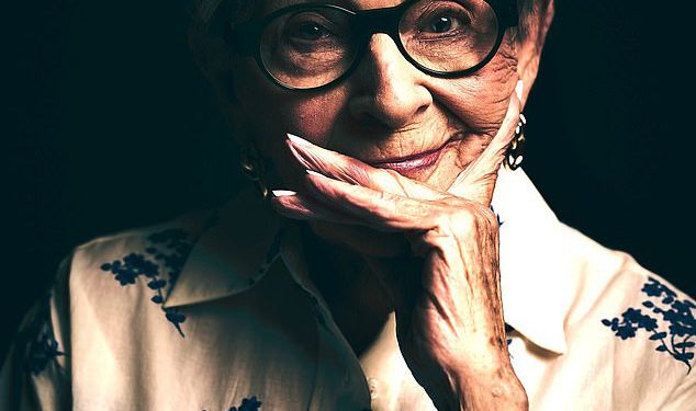 Voljena zvijezda Gogglebox umire u dobi od 96 godina nakon zdravstvene bitke – kako su otkrivene posljednje srčane riječi prije nego što je prošla