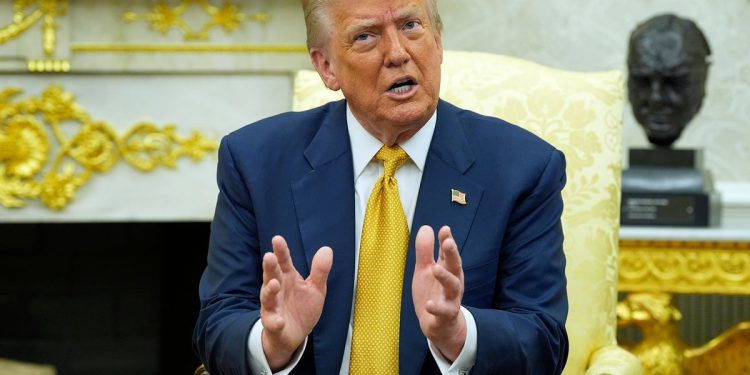 ‘Witch Hunt’: Trumpova nova naljepnica za Epstein datoteke sonde dok se spirala nad ‘Barackom Husseinom Obamom’ u Ovalnom uredu Rant