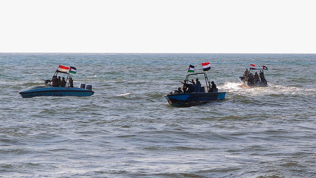 Pripadnici jemenske obalne straže povezane s grupom Houthi Patrola The Sea