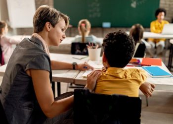 ZHŽ povećava broj asistenata u školama, ali većina i dalje bez punog radnog vremena