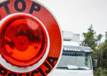 Zadarski – Izazvao prometnu nesreću s materijalnom štetom, vozio pod utjecajem alkohola od 2,33 promila