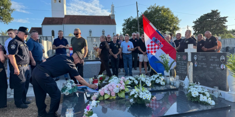 Zadarski – Prije 34 godine poginuo je Ivica Jurica prilikom oružanog napada na policijsku patrolu na dionici ceste Posedarje