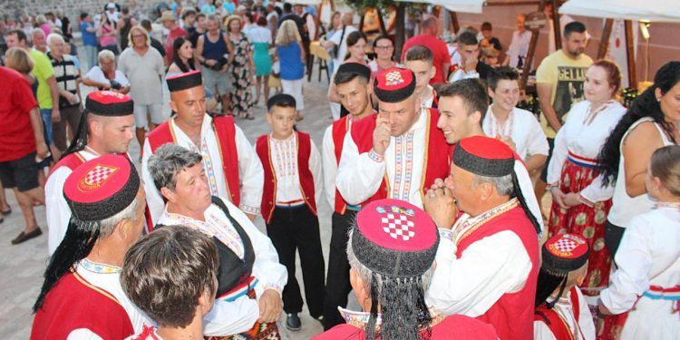 Zadarski – Proglašenjem „Najšokolara godine“ svečano završena jedna od najznačajnijih gastro manifestacija Zadarske županije