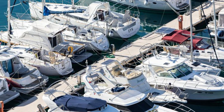 Zadarski – Stojanov: Marina u Dragama parking pretvorila u škver, a Laštro šuti! Bilaver: Ako nemaju uvjete