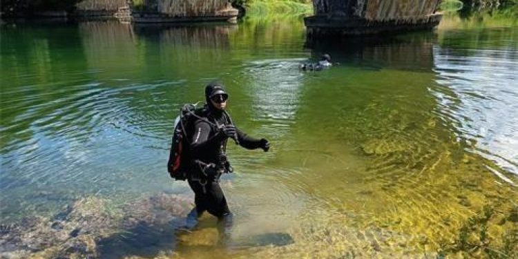 Zadarski ronioci-pirotehničari iz rijeke Like izronili bombe i municiju!