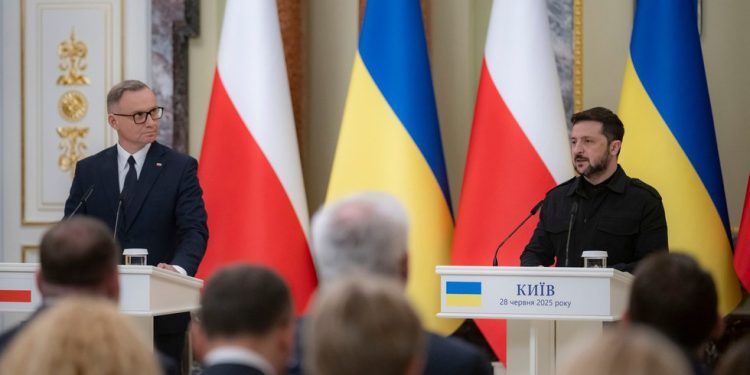 Zelensky je tvrdio da “nikad nije čuo za zločine” nacističkih suradnika ” – poljski predsjednik – RT World News